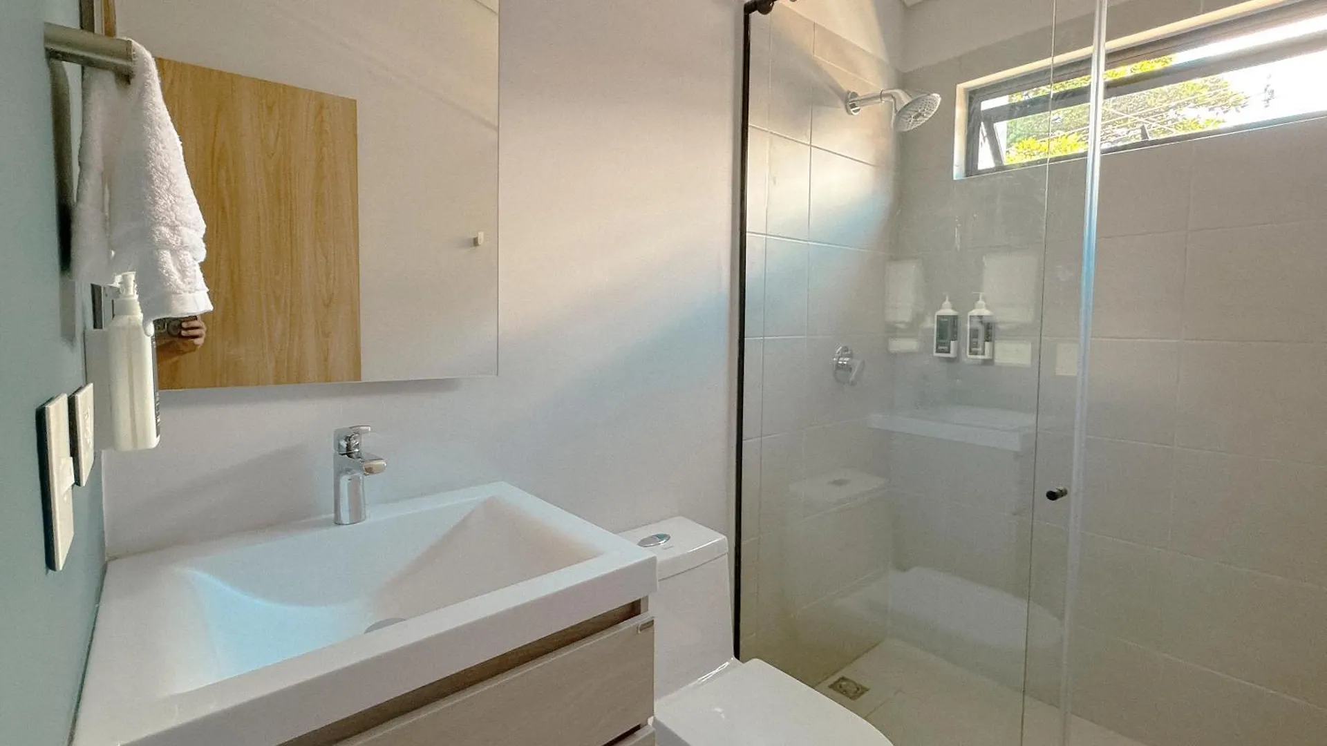 麦德林 Ecohousing酒店 招待所